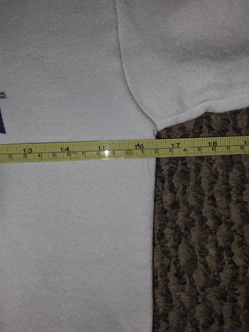Vintage Hanes White Donkey Kong Country 2 Crewneck Sweatshirt - Picture 3 of 4
